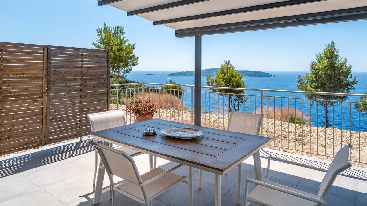 Katsimatika Villa | Villa 'Amfitriti' with Sea View, Wi-Fi and Air Conditioning