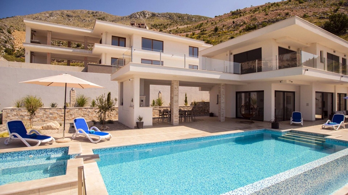 Ravno Villa | Villa Andrea with private pool & jet pool near Dubrovnik