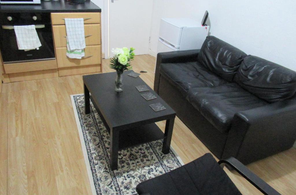 Walkden Apartment | Villa Anson