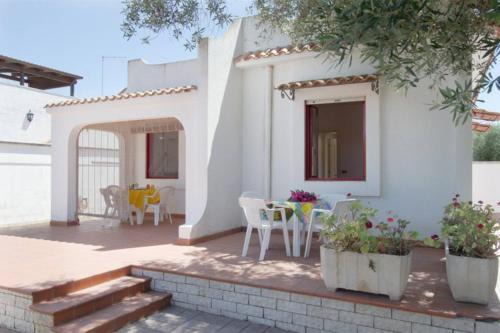Torre Colimena Villa | Villa Antonella con Piscina nel Boomerang Village a Torre Colimena