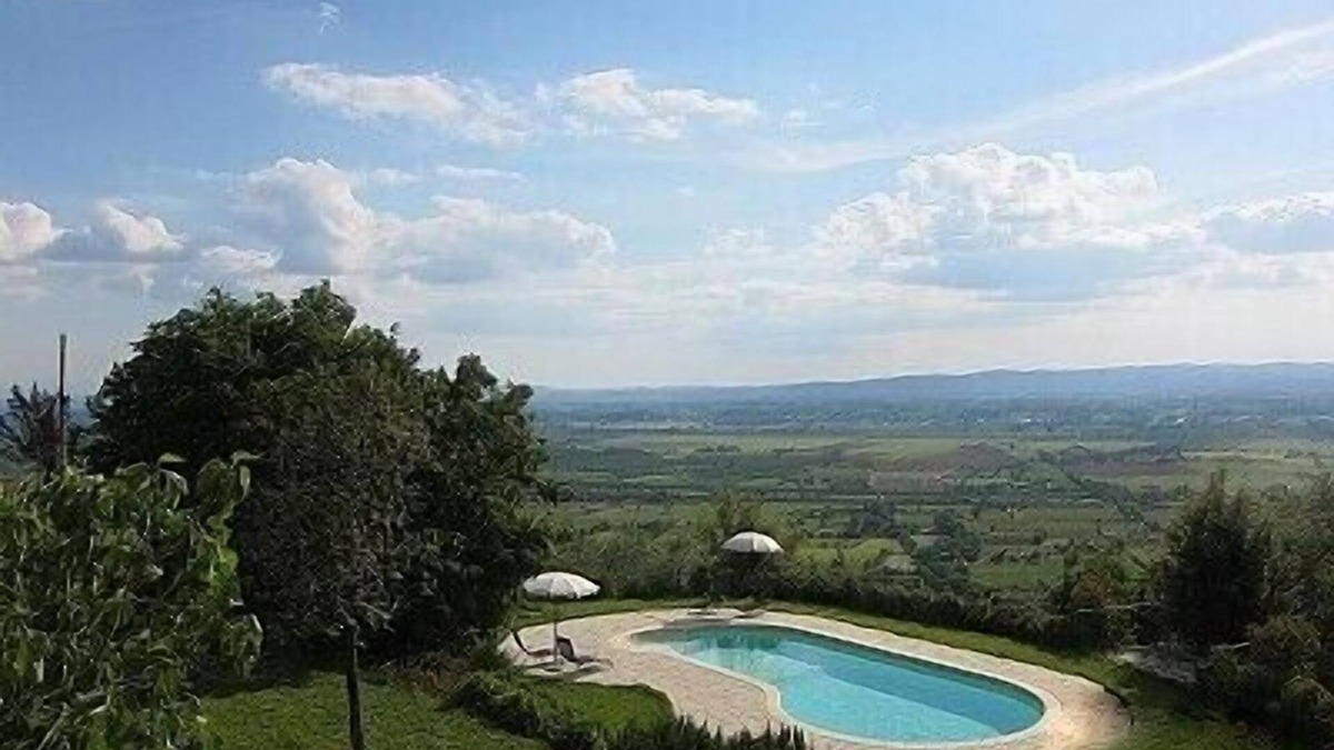 Pieve al Bagnoro House | Villa Arcanda C: A cozy and welcoming apartment, with Free WI-FI.