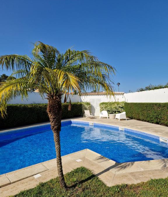 Faulha House | Villa Armanbel
