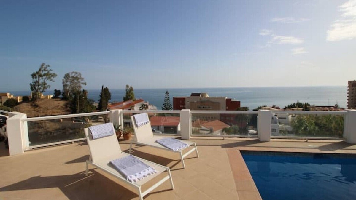 Torreblanca Villa | Villa -arriba- Fuengirola