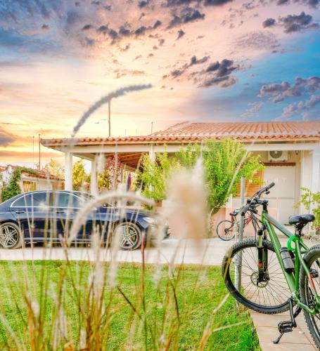 Spata-Artemida House | Villa Artemis Leto - Escape Near, City, Beach & Athens Airport