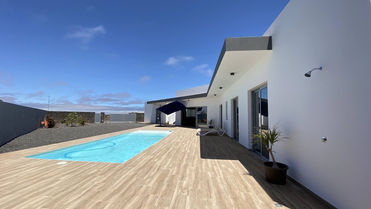 Lajares Villa | Villa at the foot of the Volcano