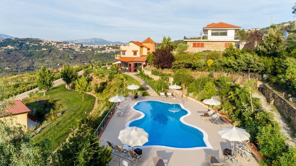 Laureana Cilento Villa | Villa Aurora " Villa Grande"