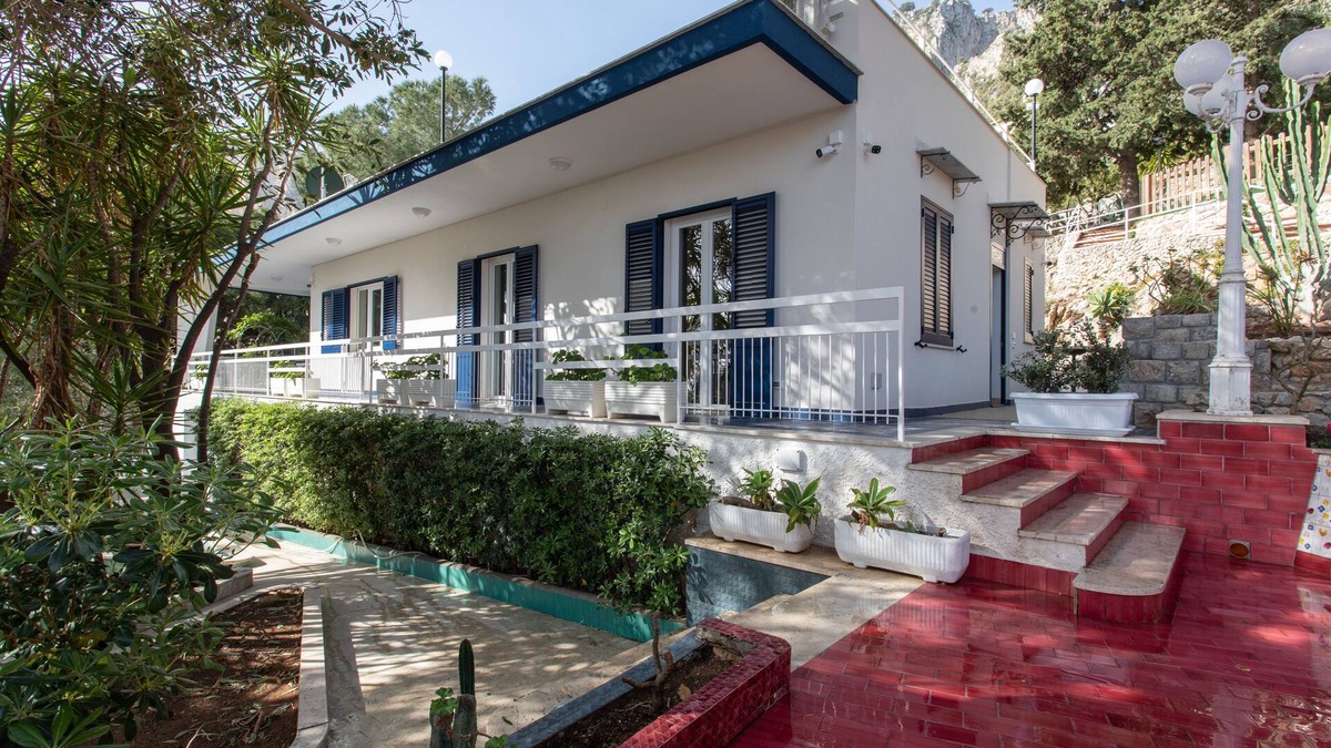 Addaura Apartment | Villa Aurora Mondello Addaura ~ Mondello apartment