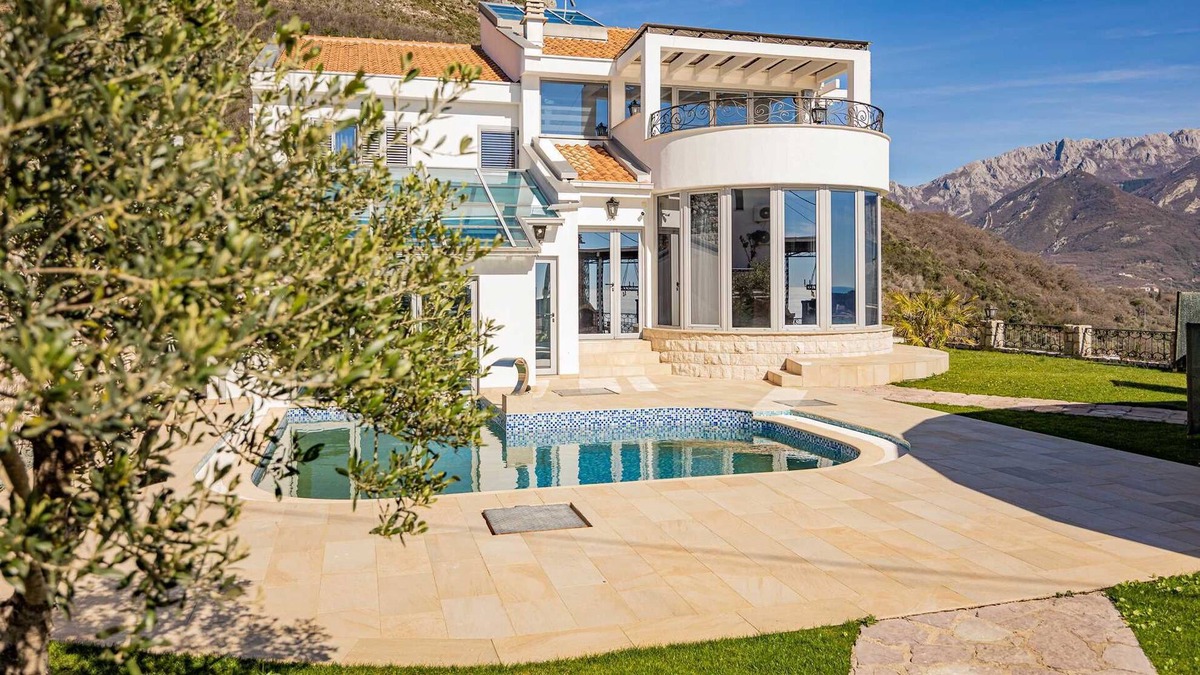 Vitici Villa | Villa Aventurine with Private Pool