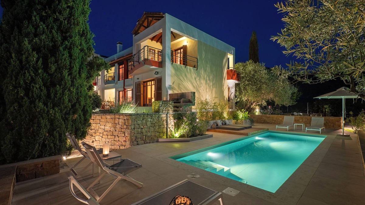 Vourvourou House | Villa avista Holidays by the sea