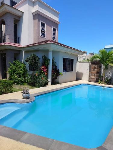 Pereybere House | Villa Azalea