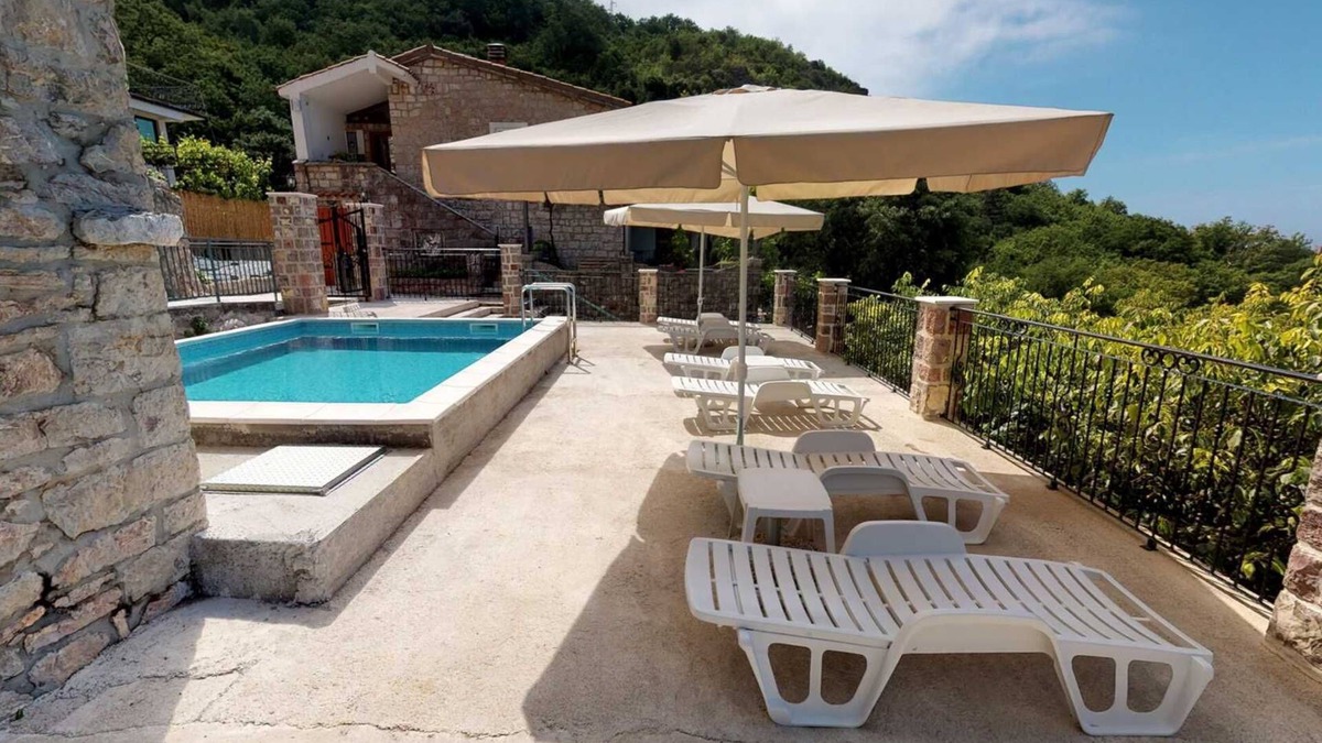 Rozino Villa | Villa Azure Sky - 3 Bedroom Villa