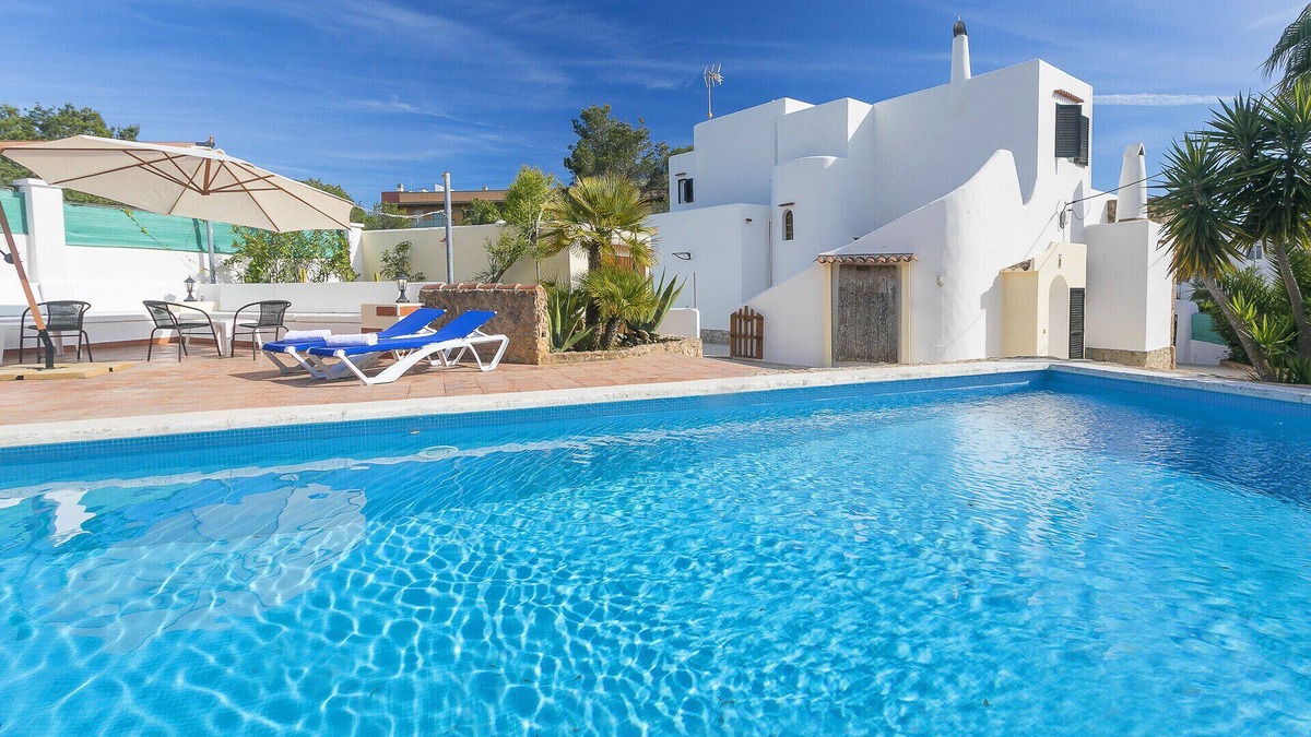 Sant Antoni de Portmany Villa | Villa Ben Parit in the center of San Antonio