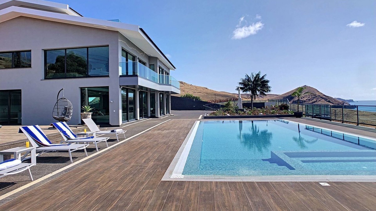 Machico House | Villa Bahari - Five Bedroom House, Sleeps 10