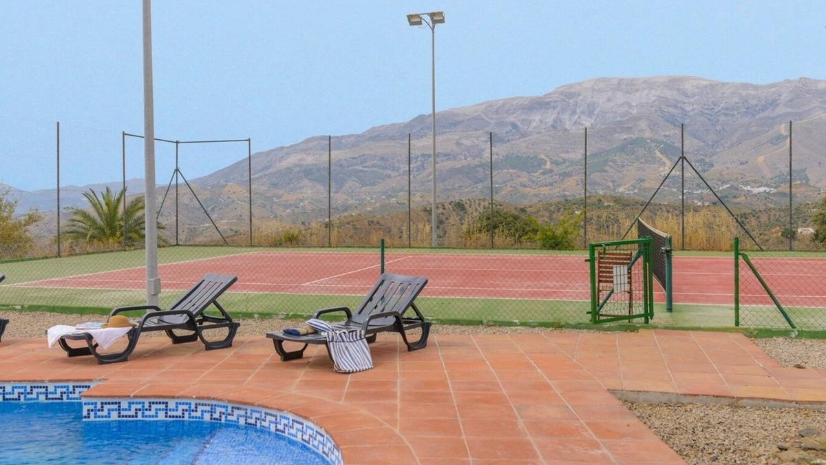 Arenas Villa | Villa Bandoleros Arenas by Ruralidays