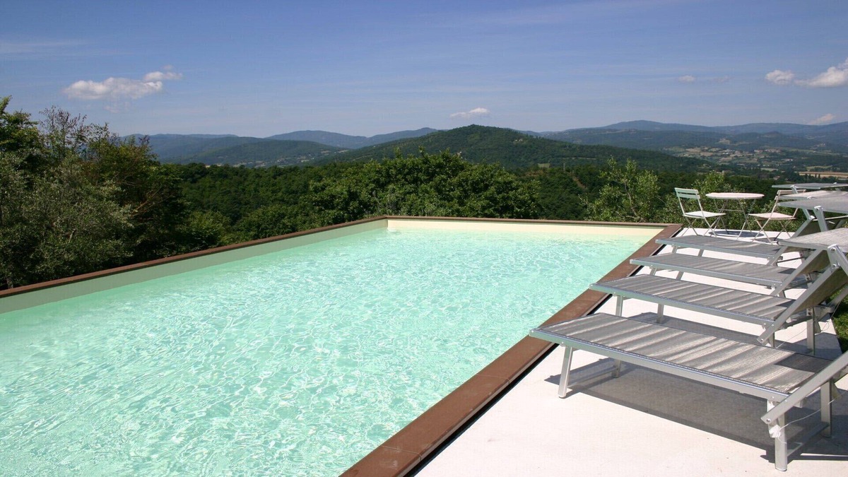 Calzolaro Villa | Villa Bastiola (sleeps 6-8 + 2 cots) with private pool and heavenly views