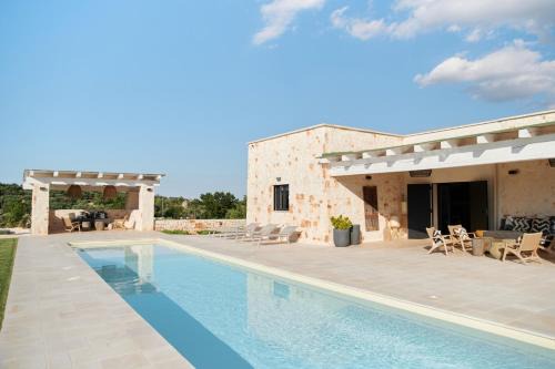 Cisternino Villa | Villa Batu stylish 2 bedroom