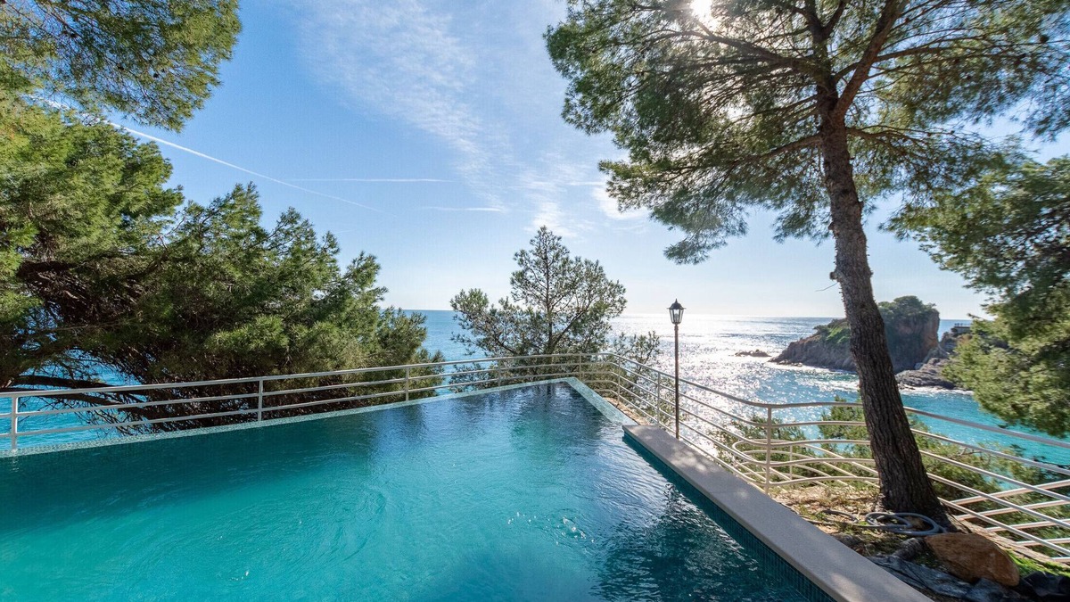 Blanes Villa | Villa Bay View