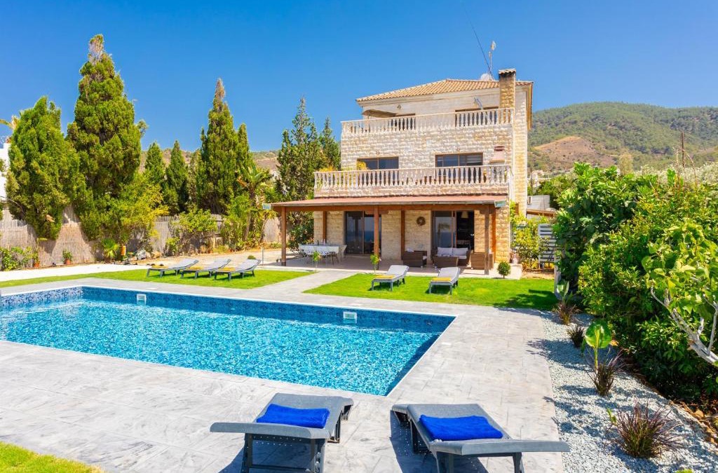 Pomos Villa | Villa Beach Heaven