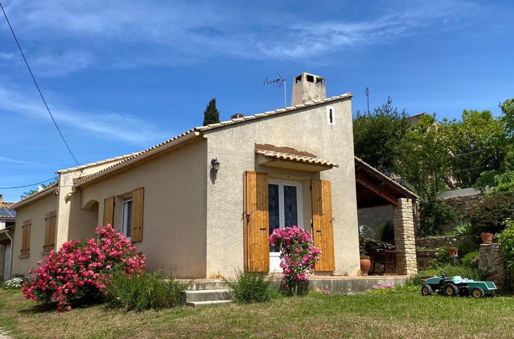 Bagnols-sur-Ceze House | Villa Bel-horizon, soleil du sud
