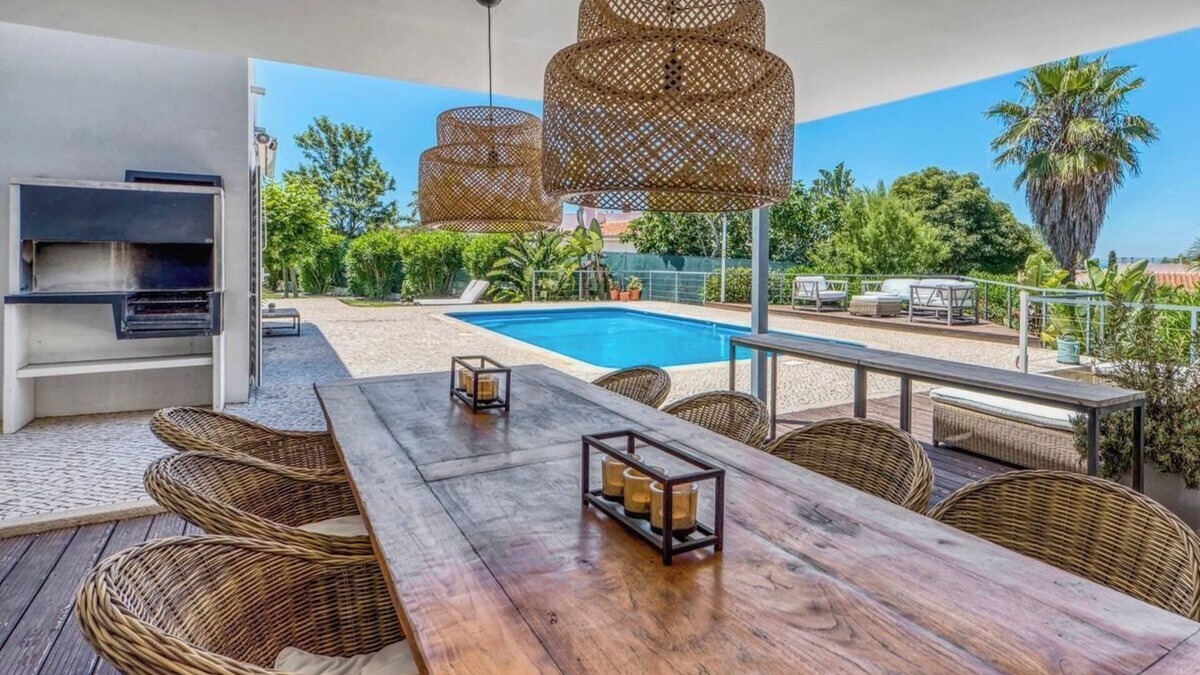 Areias Dos Moinhos Villa | Villa Bela Vista - with private pool in Carvoeiro!