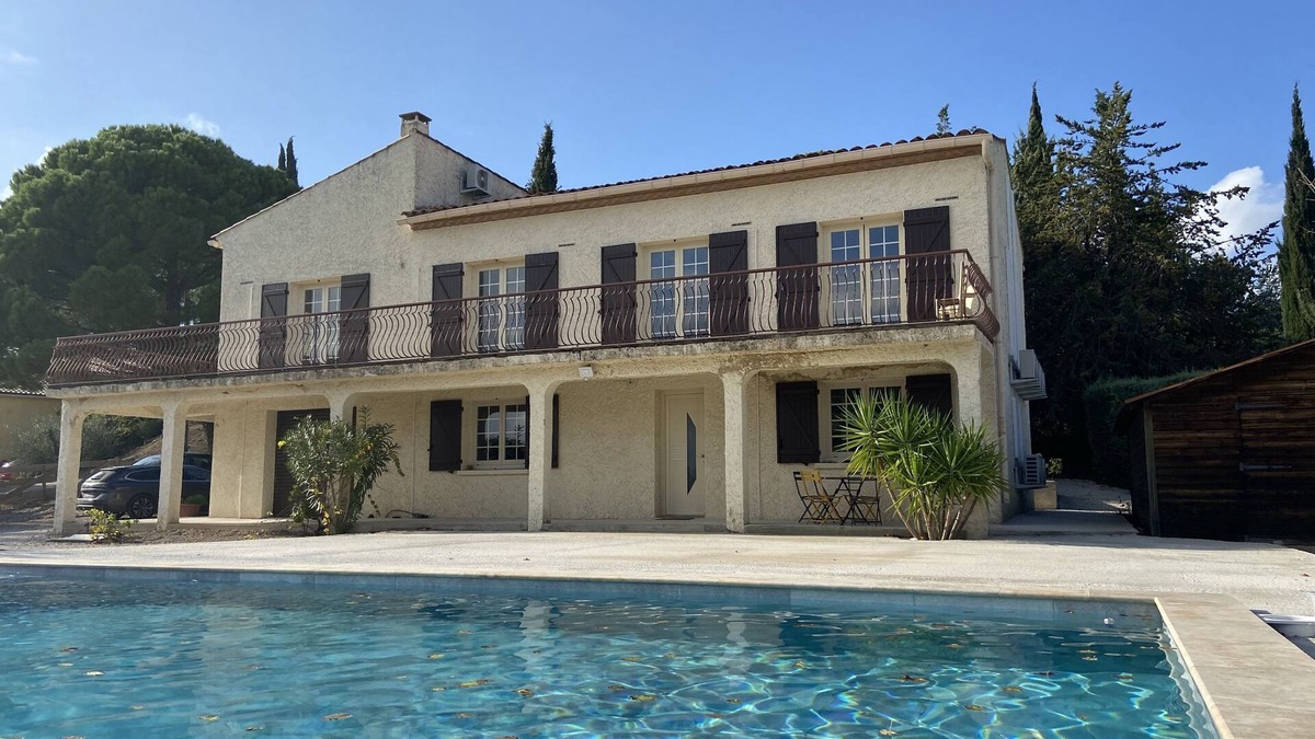 Clermont-l'Herault House | VILLA BETWEEN LAND AND SEA
