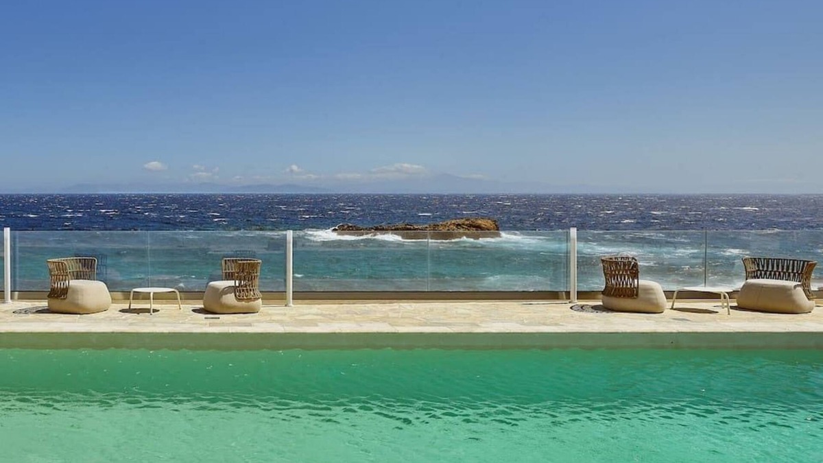 Ormos Agiou Ioannou Villa | Villa Bianca Summary: