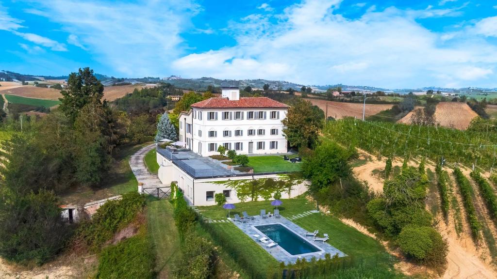 Fubine Villa | VILLA BOEMIA 10, Emma Villas