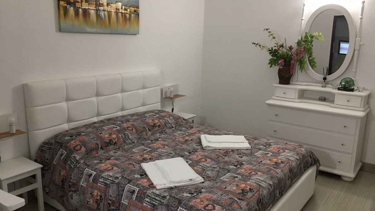 Viagrande Apartment | Villa Bonaccorso - Il Casotto il "Limone verde" An oasis of tranquility immersed in nature in the fo