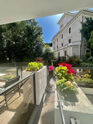 Quartiere III Pinciano Apartment | Villa Borghese Green Apartment
