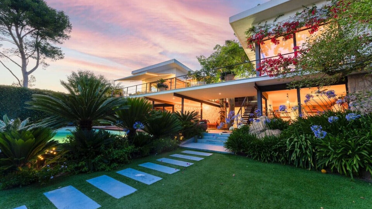 Cap de Salou Villa | Villa Bougainvillea · Wine Cellar · Pool · Views