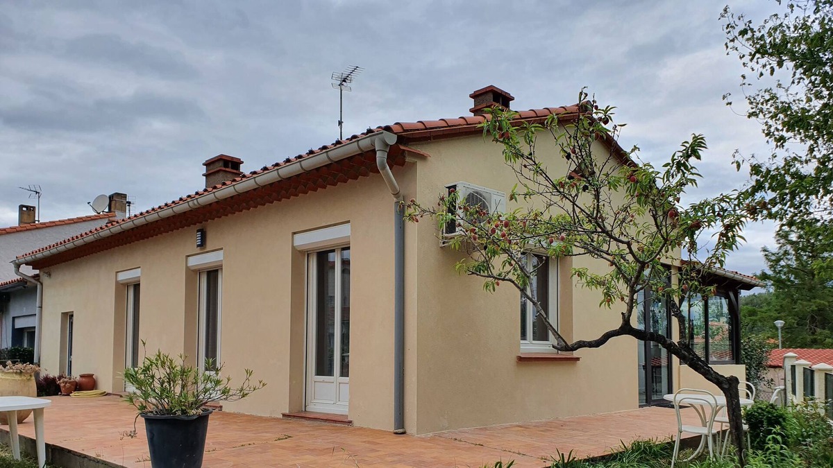 Thuir House | Villa Boune