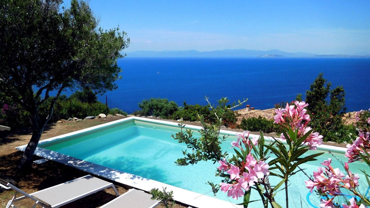 Terra Mala Villa | Villa Breathtaking sea views, private swimming pool, air-conditioning & wi-fi.