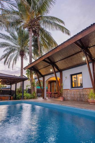 La Riviere Saint-Louis Villa | Villa Bri