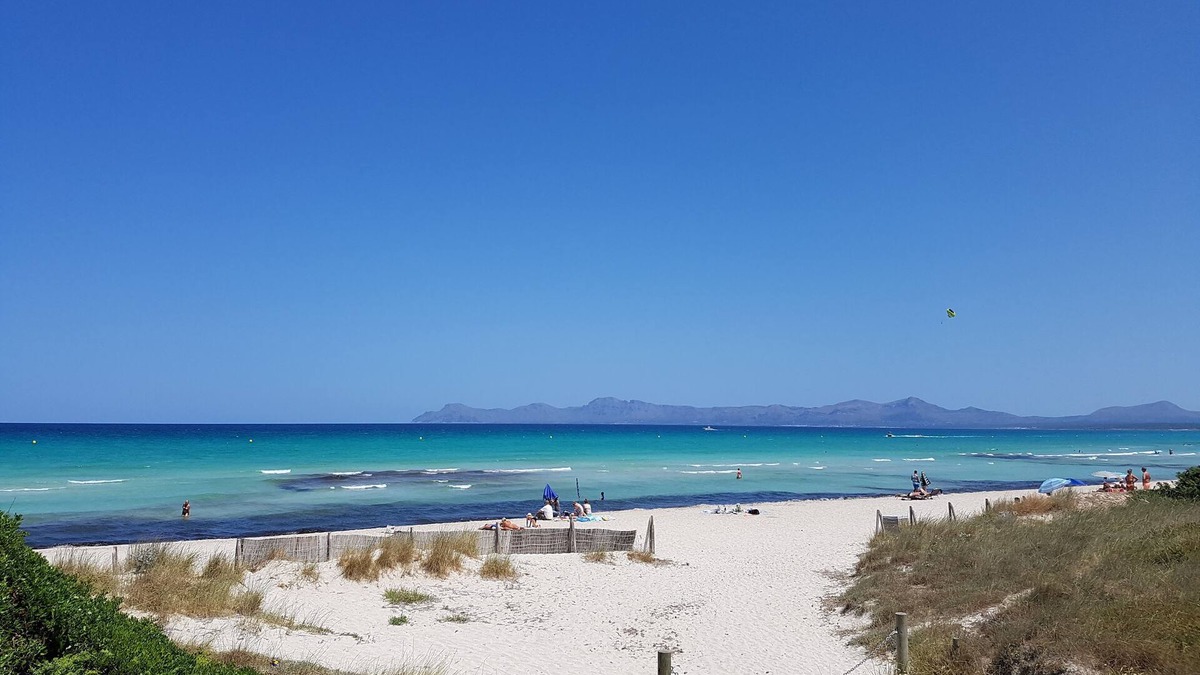 Muro Villa | Villa Bugambilia is just 50 meters from a long sandy beach.