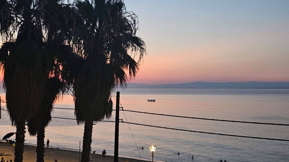 Pefkochori House | Villa by the sea | Blue Pearl