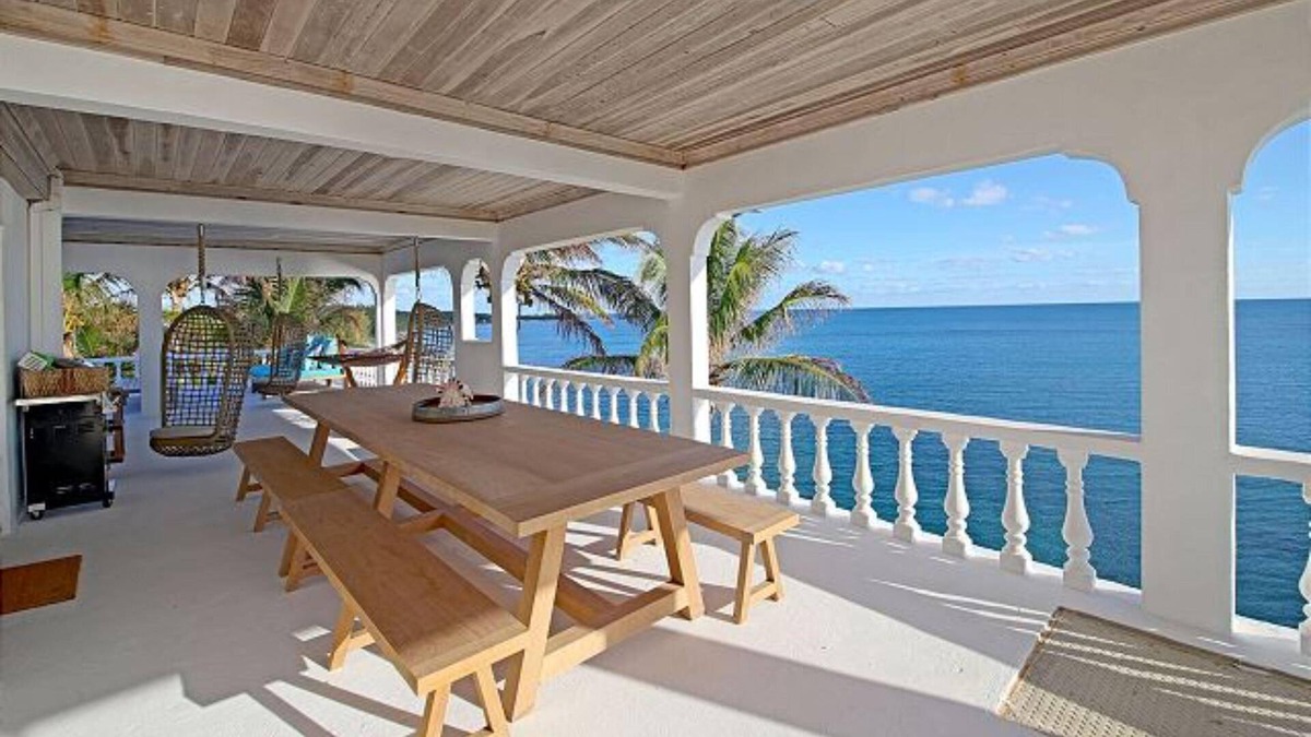 Rainbow Bay House | Villa C by Eleuthera Vacation Rentals