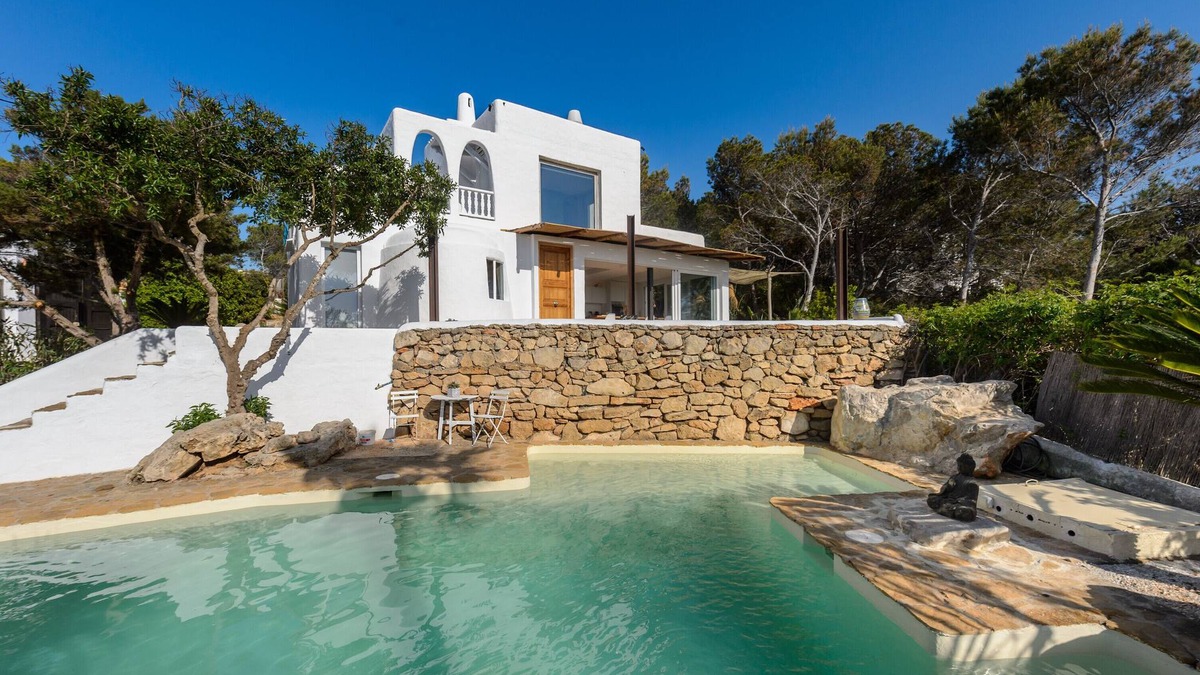 Cap Negret Villa | Villa "Cala Salada Sunset View" with Private Pool, 2 Private Terraces & Wi-Fi