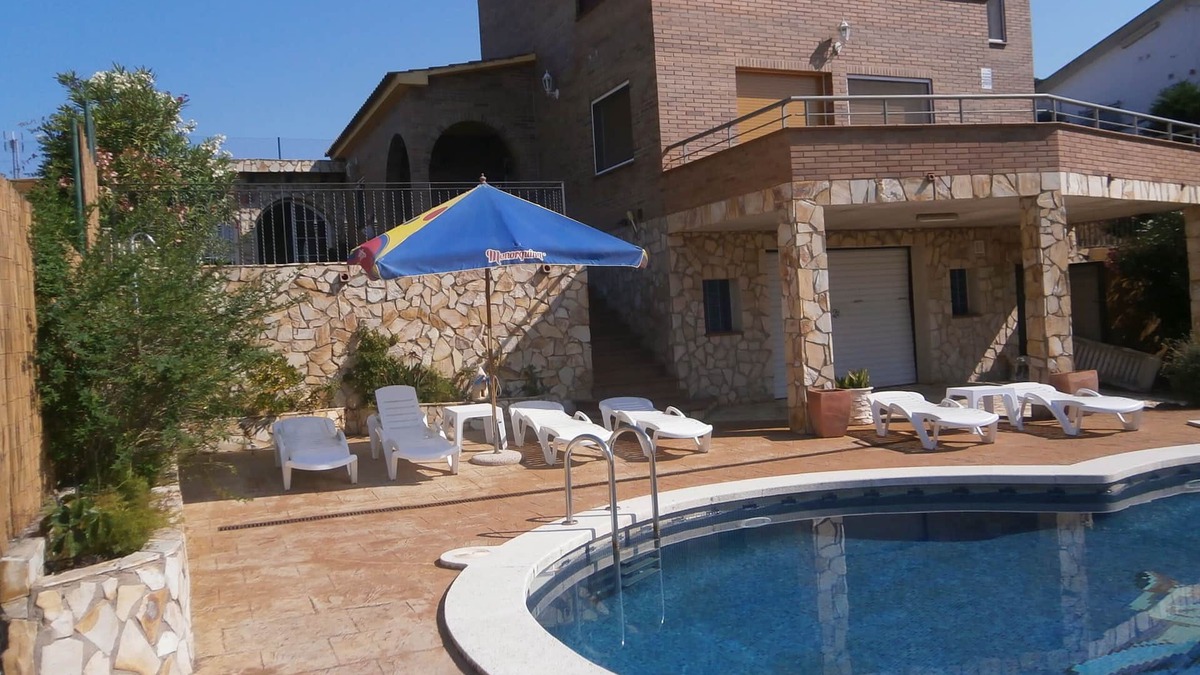 Vidreres House | Villa Cal Sotet, Private pool, Relax and Comfort