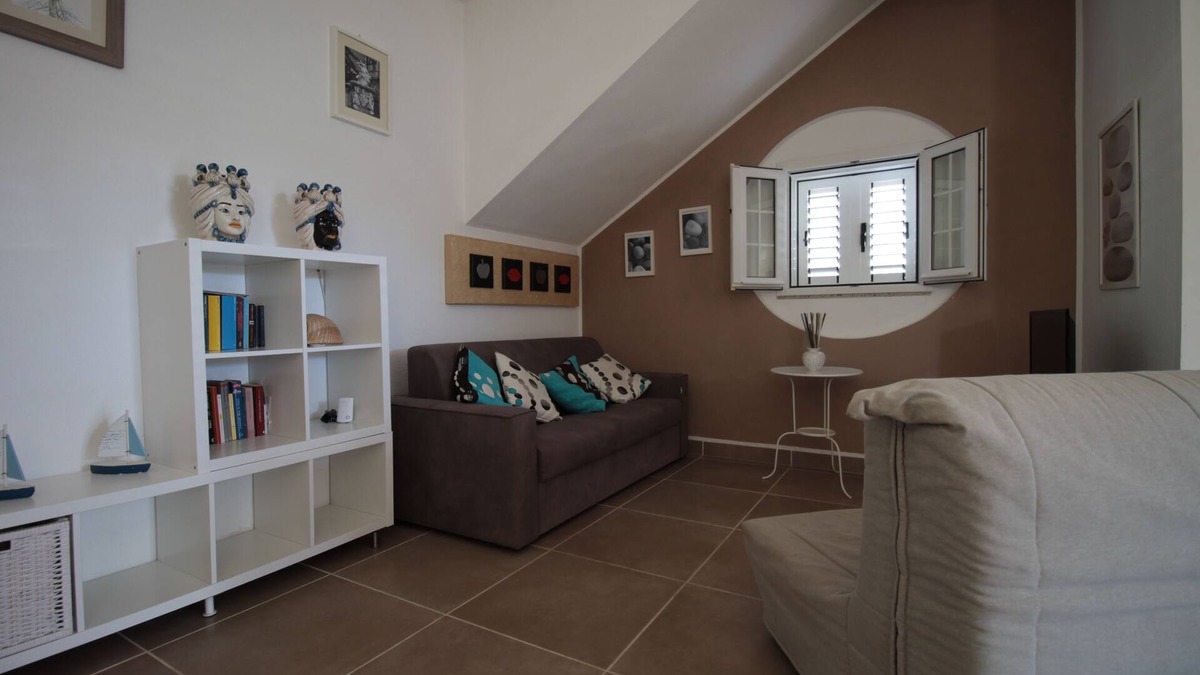 Noto Apartment | VILLA CALABERNARDO Apartment Turtledove Garden View 50 METERS FROM THE SEA