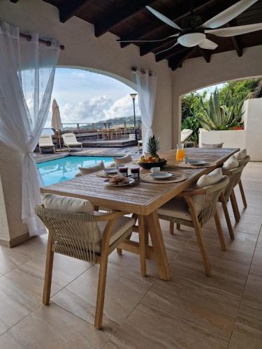 Oyster Pond Villa | Villa Camélia