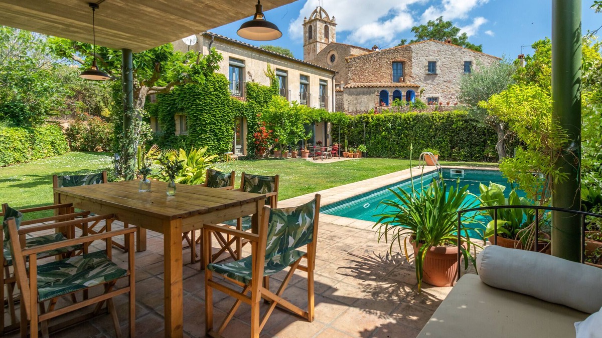 Llofriu Villa | Villa "Can Llofriu" with Mountain View, Private Pool & Wi-Fi