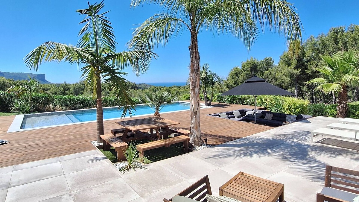 Roquefort-la-Bedoule House | Villa Canailles, sea view, pool and jacuzzi, Cassis