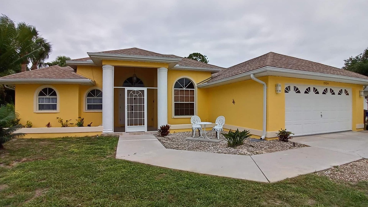 Joel Villa | Villa Canary: Stunning spacious outside area