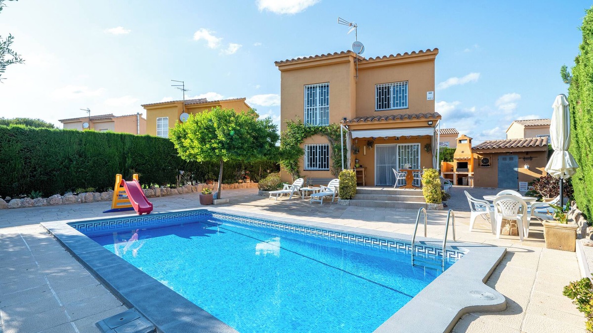 Les Tres Cales Villa | Villa 'Carmen' with Private Pool, Shared Terrace and Wi-Fi