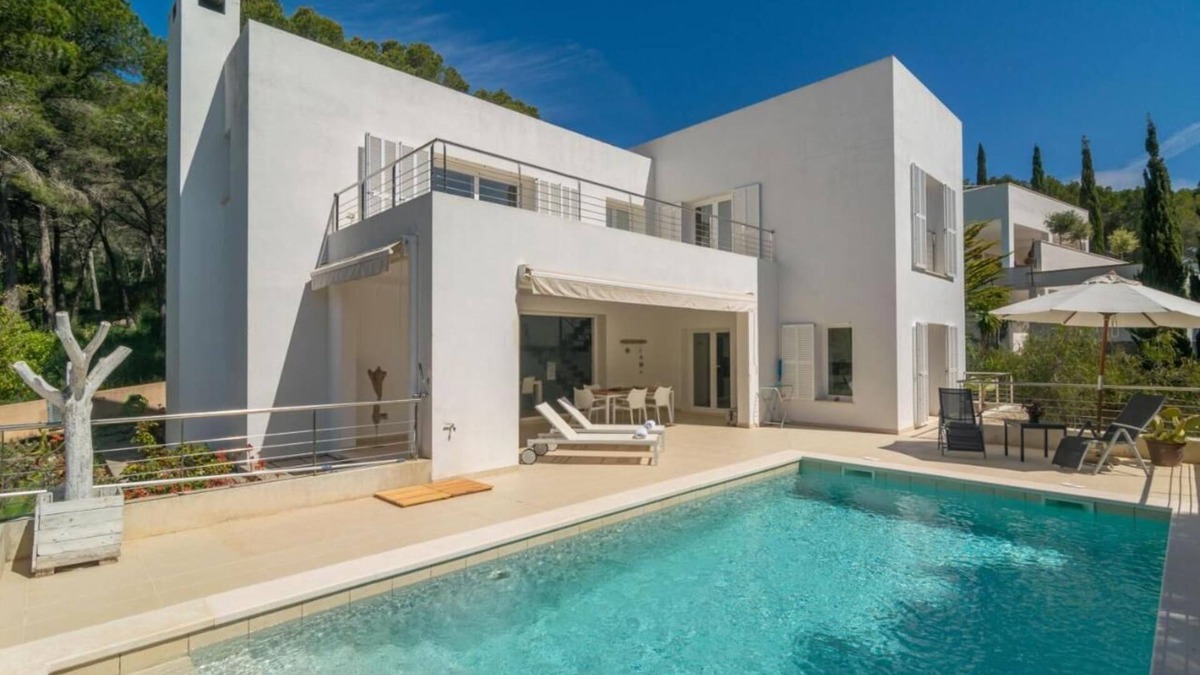 Provensals Villa | Villa 'Carritx' with Mountain View, Wi-Fi and Air Conditioning