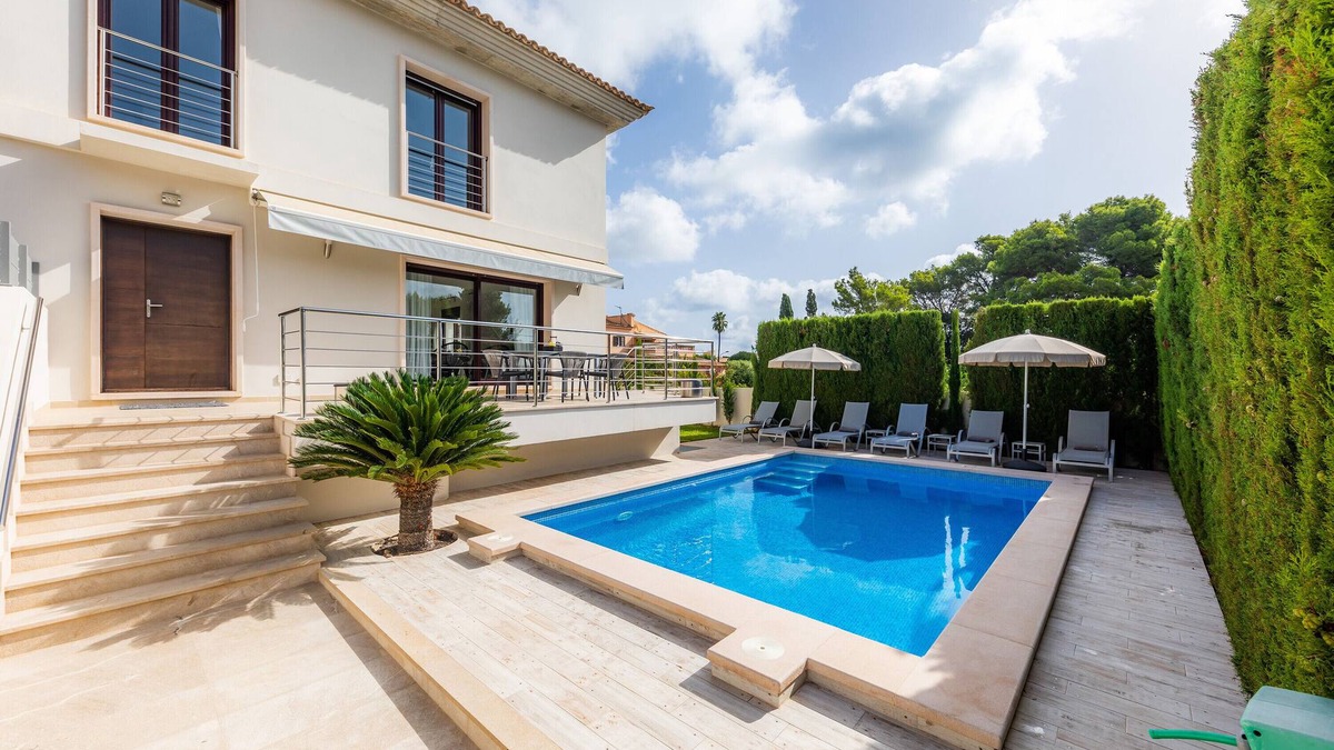 Son Moll Villa | Villa Casa Bon Sol with Pool, Shared Terrace & Wi-Fi