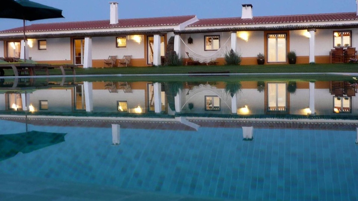 Baiona Villa | Villa 'Casa Do Sol' with Shared Pool and Shared Terrace