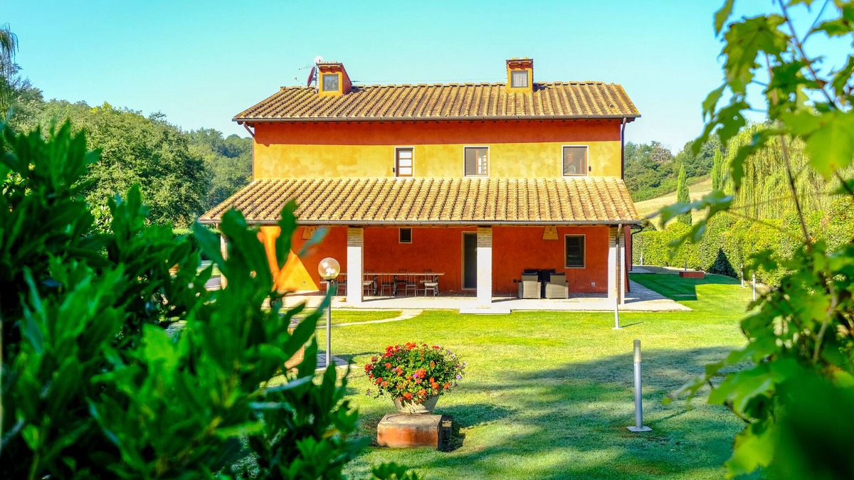 Reggello Villa | Villa Casa Rossa by Fantasia Villas