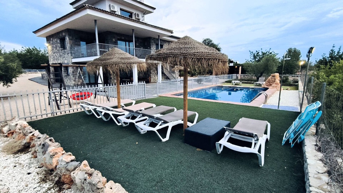 Chella Villa | Villa Casa Rural la Montana 1 with pool, terraces and Wi-Fi