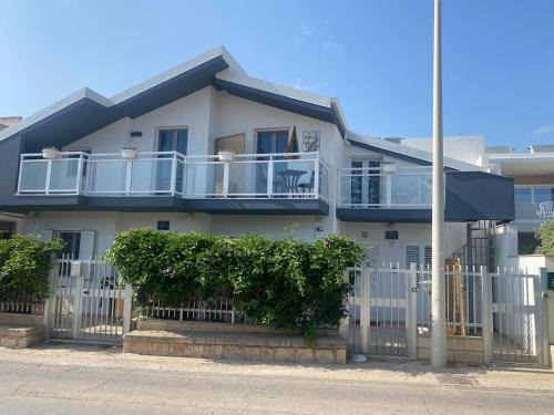 Casuzze Apartment | VILLA CASuZZE 1 - a few steps from the sea